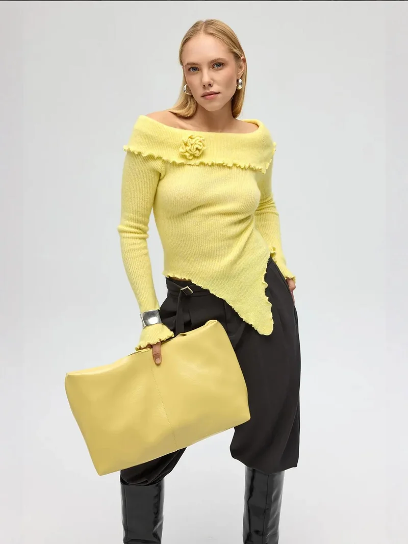 Mai Collection MAI STUDIOS Off-Shoulder Slim Fit Knit Sweater