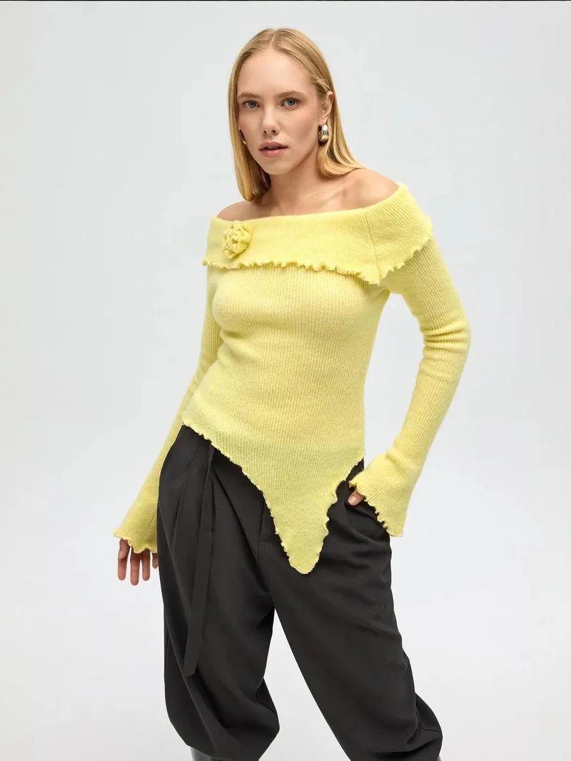 Mai Collection MAI STUDIOS Off-Shoulder Slim Fit Knit Sweater