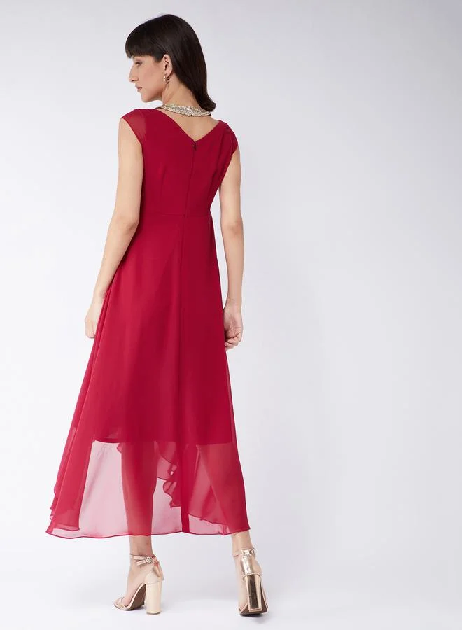 مس تشايس Embellished Neck Box Pleated A-Line Midi Dress by Styli
