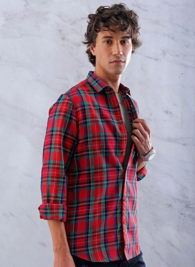 The Indian Garage Co Men Slim Fit Checkered Full Sleeves Cutaway Collar Casual Shirt