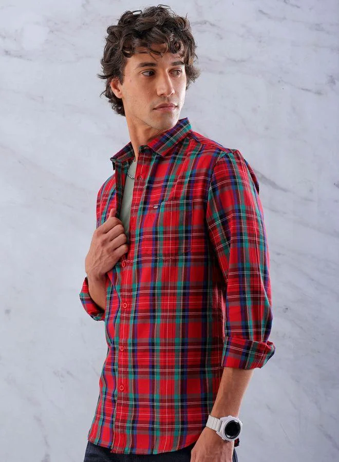 The Indian Garage Co Men Slim Fit Checkered Full Sleeves Cutaway Collar Casual Shirt