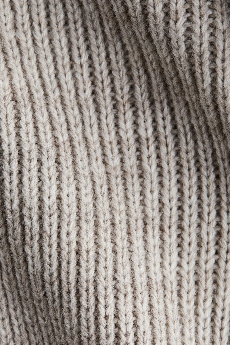 اتش اند ام تي-شيرت محبوك مرن