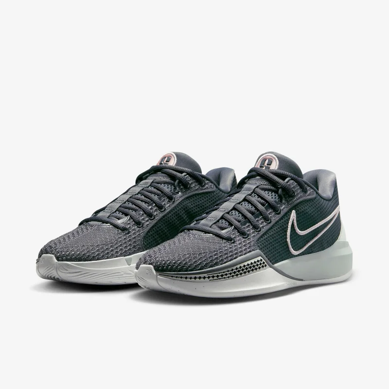 Nike BKLYN's Finest' Basketball Shoes