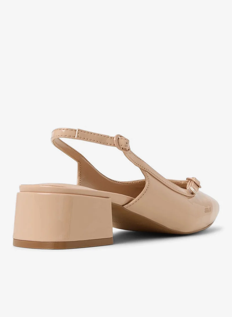 كول ات سبرنج كعب هارررر بحزام خلفي عريض