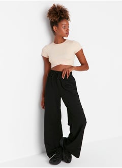 trendyol بنطال رياضي أسود واسع الساق TWOAW22EA0053.  - Image 4