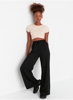 trendyol بنطال رياضي أسود واسع الساق TWOAW22EA0053.  - Image 2