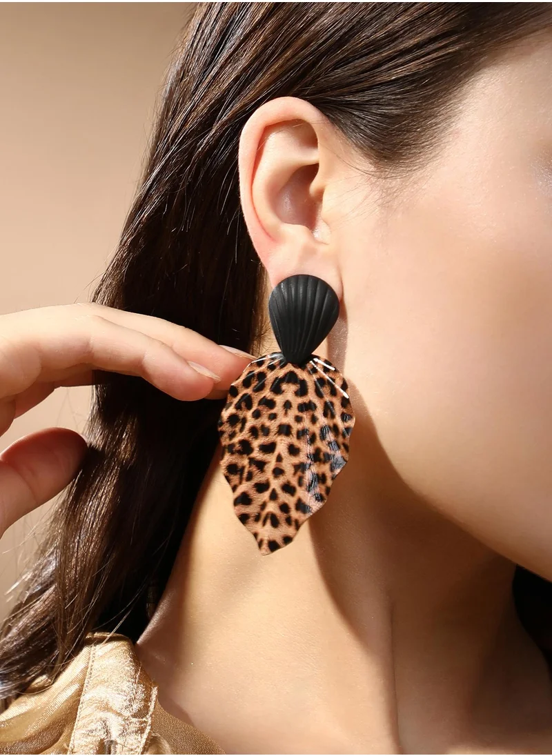 سوهي Women's The Pleated-Shell Drop Earrings