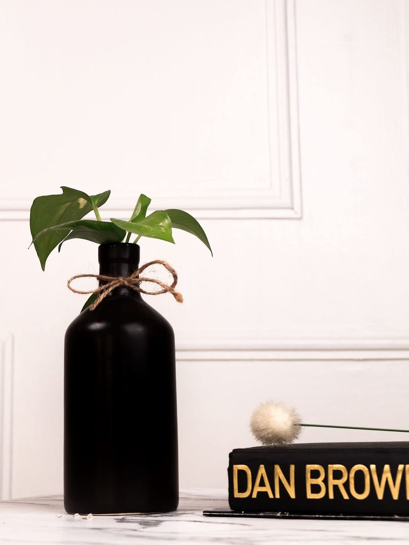 PUREZENTO Black Ceramic Bottle Vase 8 Inch - Pack of 1 | Modern Pampas Vases for Home Decor, Wedding, Dinner Table Centerpiece & Showpiece | Decorative Bottle Vase for Flowers and Pampas Grass - Image 4