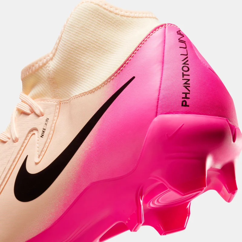 Nike Phantom Luna 2 Academy MG Football Shoes
