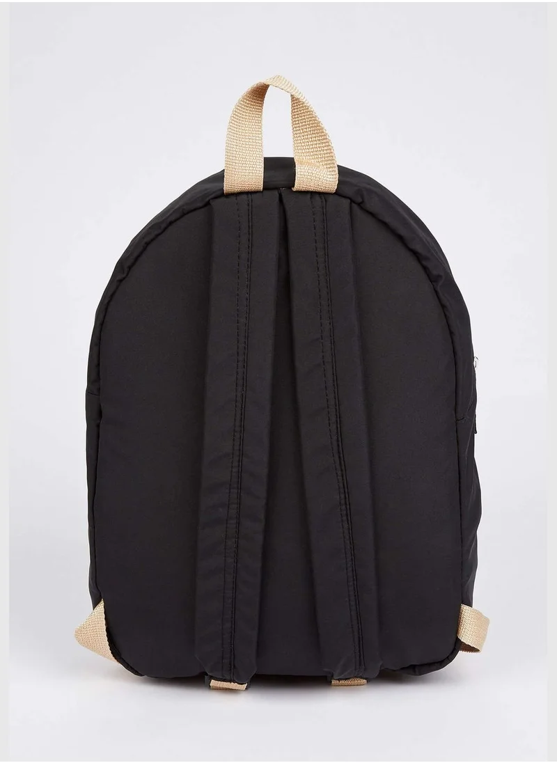 ديفاكتو Basic Front Pocket Backpack