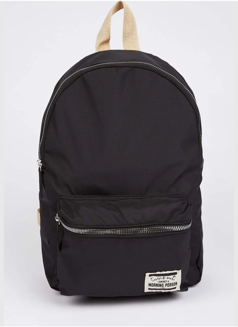 ديفاكتو Basic Front Pocket Backpack