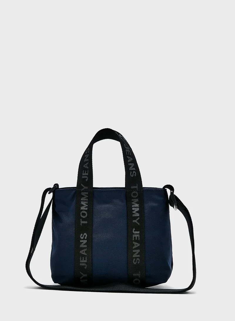 TOMMY JEANS Essential Medium Crossbody Bag