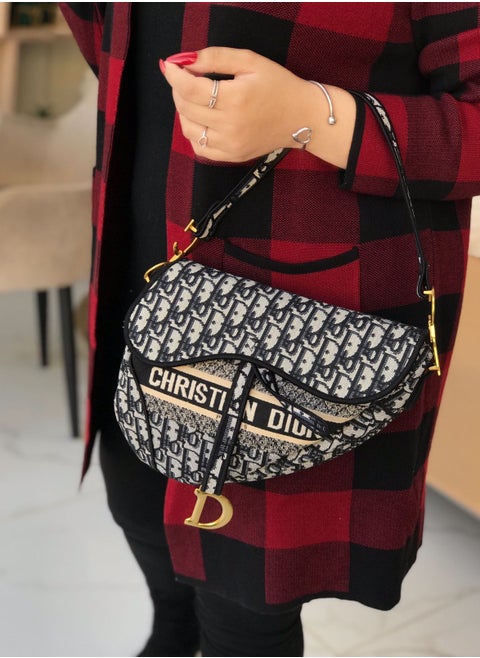 CHRISTIAN DIOR