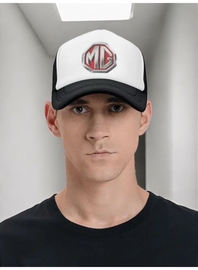 ام جي كاب رجالي من إم جي بتصميم عصري وأنيق باللونين الأسود والأبيض - Image 1