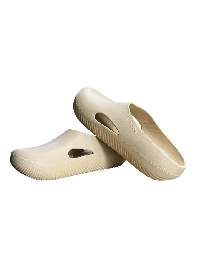 Crocs are comfortable - Image 3