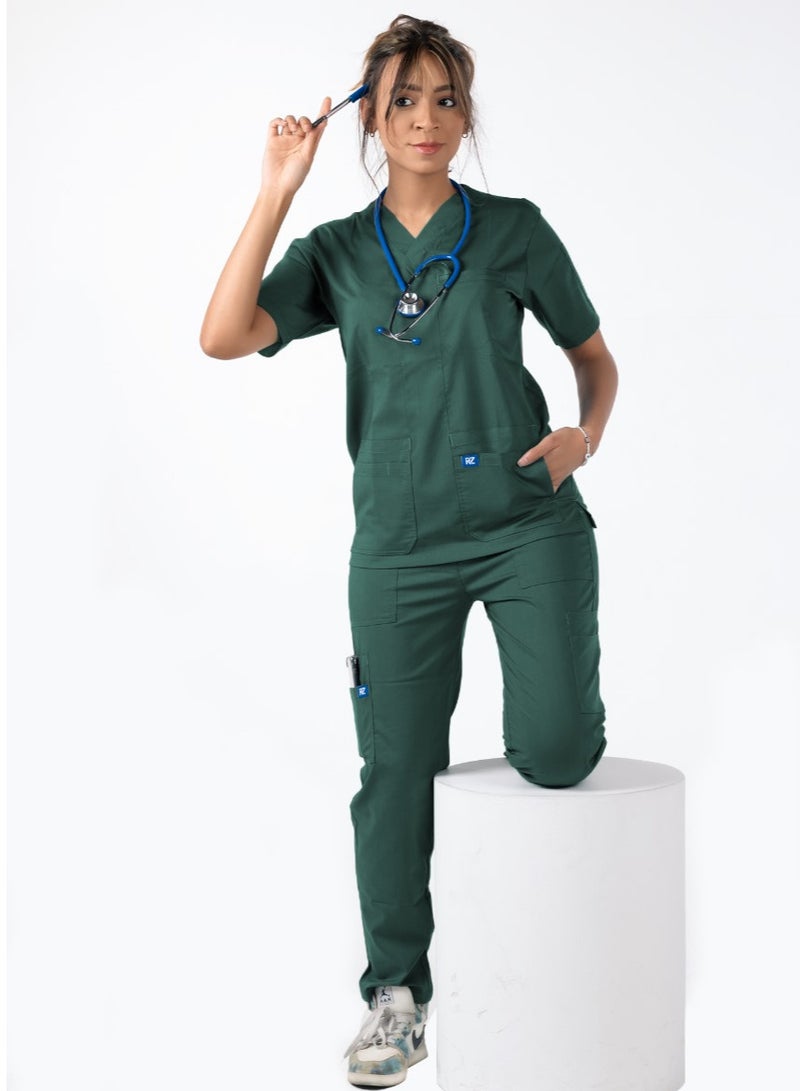 RZ Women's medical scrub in ganza color, made of high quality Lycra and polyester blend. It is characterized by its softness and extreme comfort, making it ideal for medical environments. It consists of two pieces and provides excellent flexibility for movement throughout the day.  - Image 2
