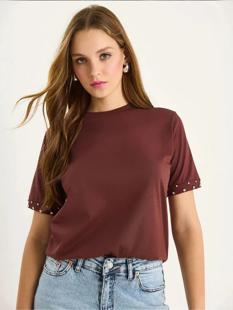 بيانكو لوتشي تيشيرت  مطرز بياقة دائرية وأكمام قصيرة