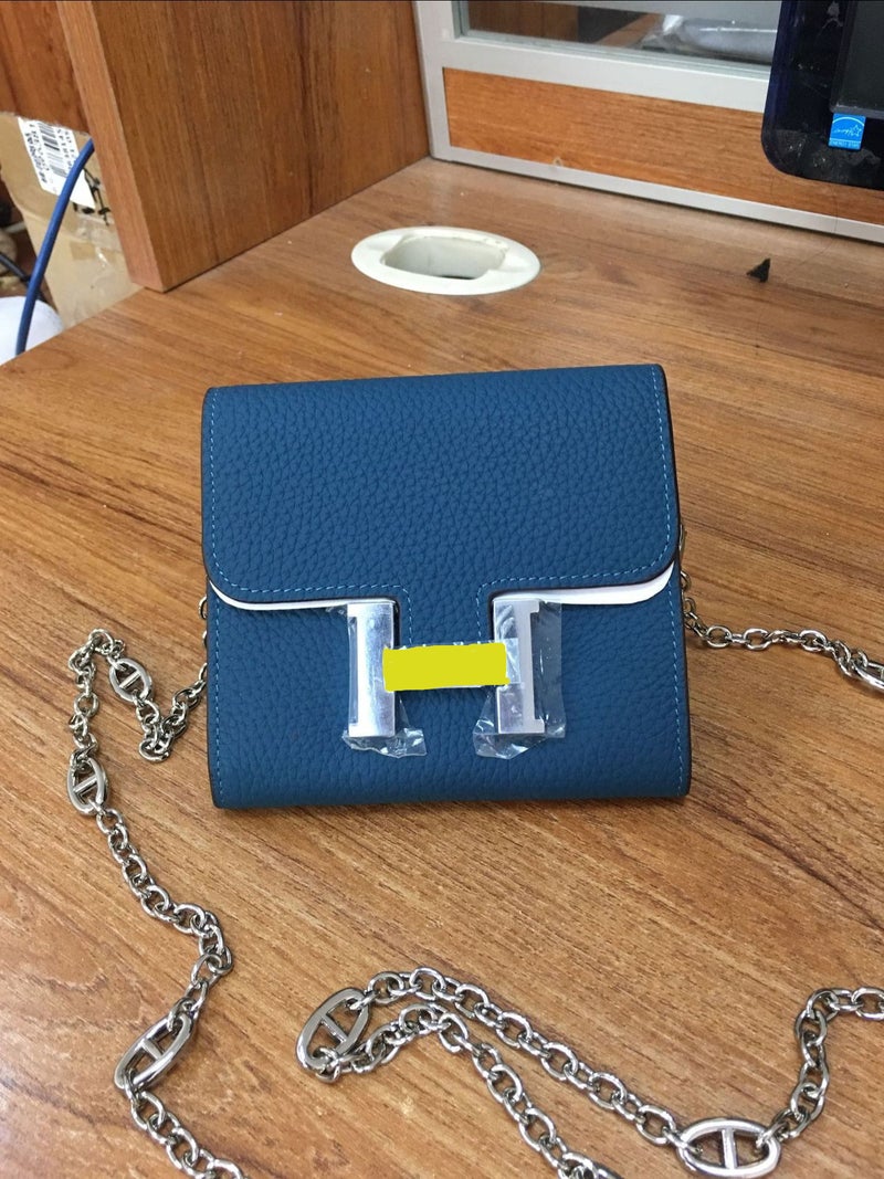 Top Layer Cowhide Short Womens Wallet 2025 New Fashion Genuine Leather Wallet Multifunctional Shoulder Crossbody Handbag blue with chain 