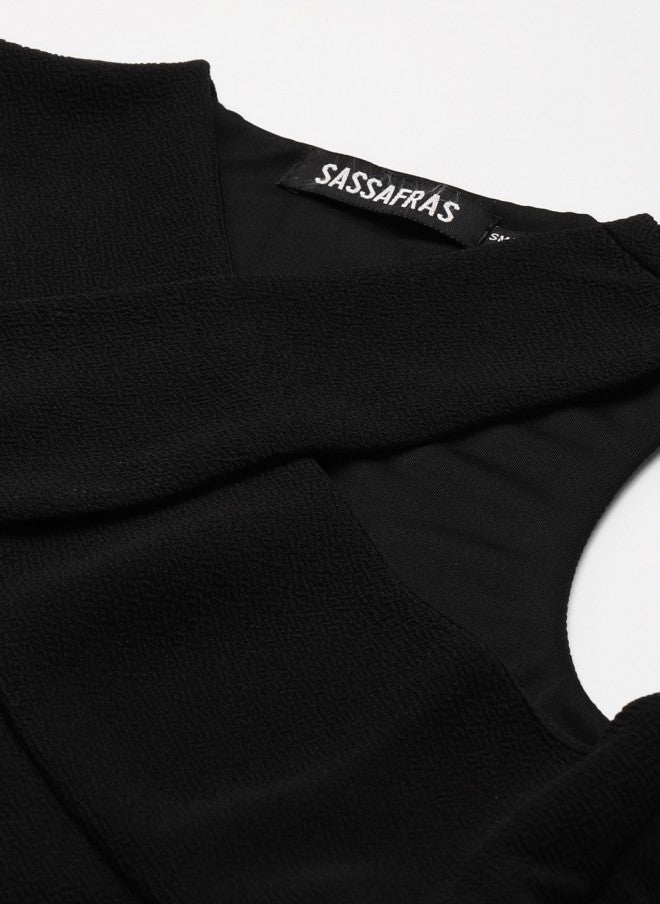 SASSAFRAS Black Halter Neck Fitted Crop Top for Women - Image 3