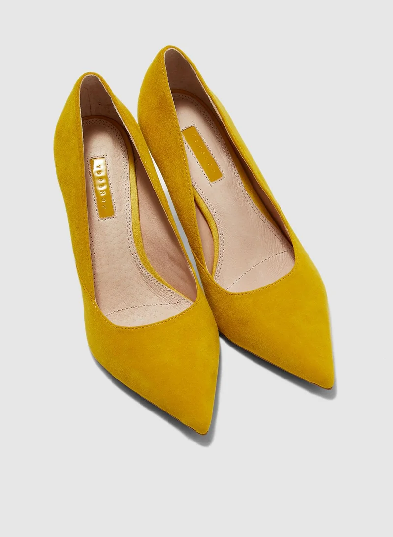 TOPSHOP Gigi Skinny Heel Court Pump - Mustard