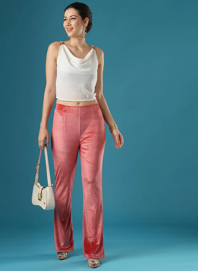 جلو باص جلوبس تريجينجز نسائي بقصة ضيقة من الأسفل وخصر متوسط ومرونة عالية