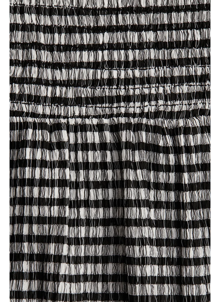 اتش اند ام Smocked Dress
