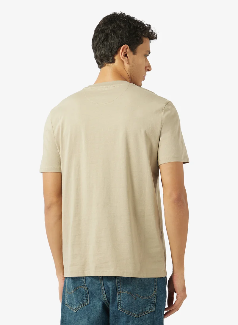 GUESS  Crew Neck Regular Fit T-Shirt for Men | Best Price UAE