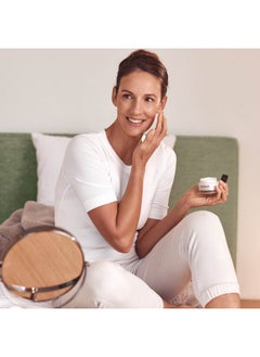 AHAVA AHAVA Extreme Day Cream - Silky Soft, Reduces Wrinkles, Firms & Strengthens Skin, Enriched with Patented Extreme Complex, Exclusive Dead Sea Osmoter, Peptides, Hyaluronic Acid & Resveratrol 1.7 Fl.Oz  - Image 5