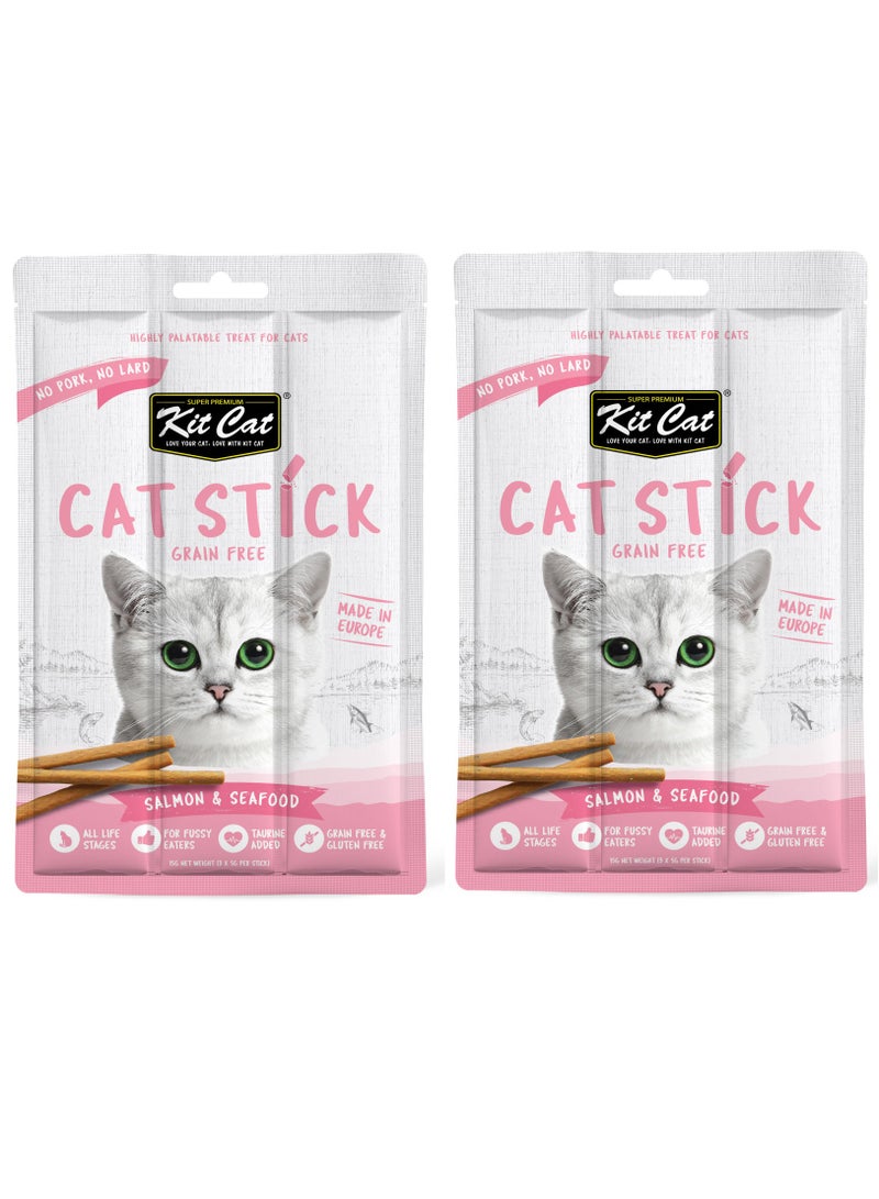 كيت كات قطعتان من أعواد القطط الخالية من الحبوب بنكهة السلمون والمأكولات البحرية 12 × 5 جم - Image 1