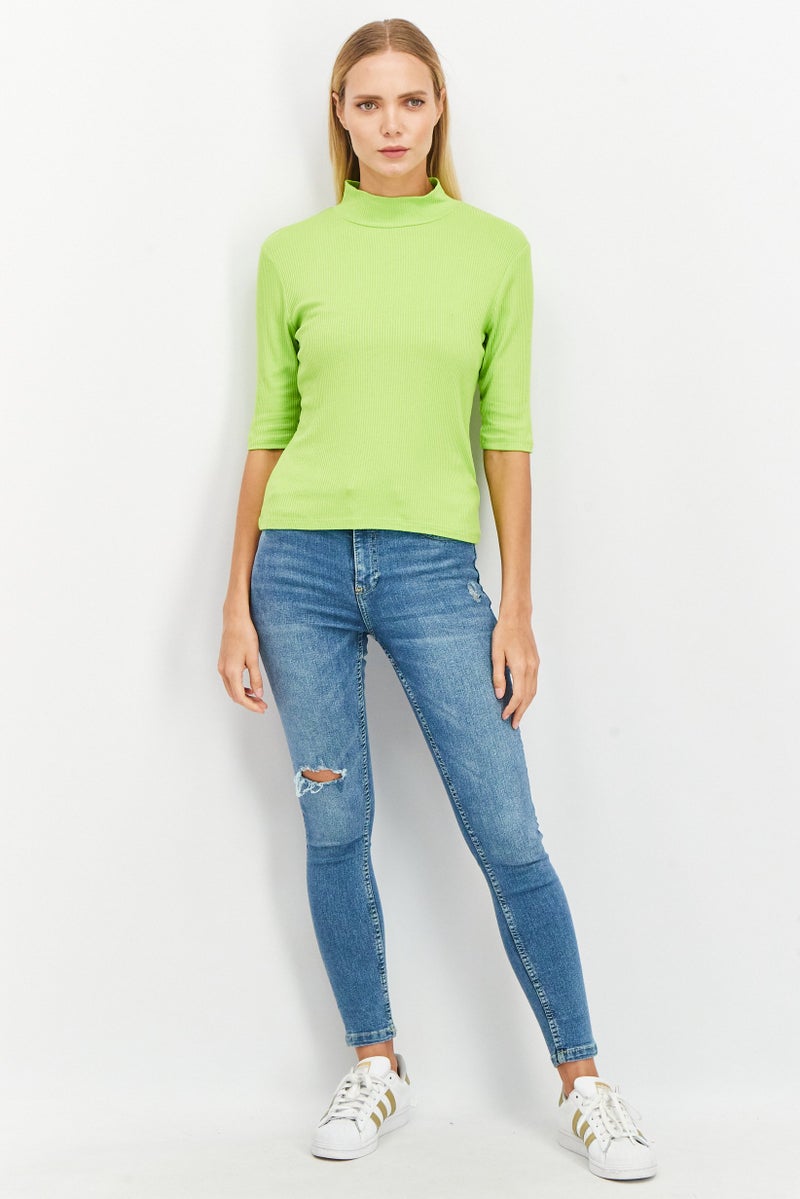 NA-KD بلوزة نسائية بأكمام قصيرة وياقة على شكل سلحفاة، لون ليموني - Image 3