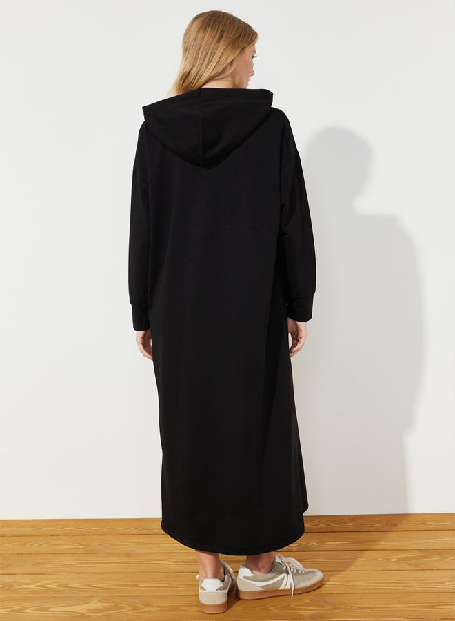 trendyol Black Kangaroo Pocket Hooded Oversize Knitted Sweat Dress - Image 5