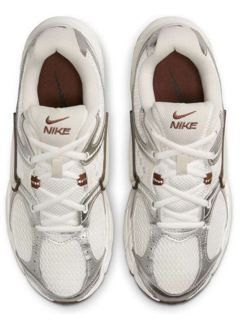Nike Nike V5 RNR Sneakers – Off White/Brown Retro Style with Lightweight Foam Midsole  - Image 3