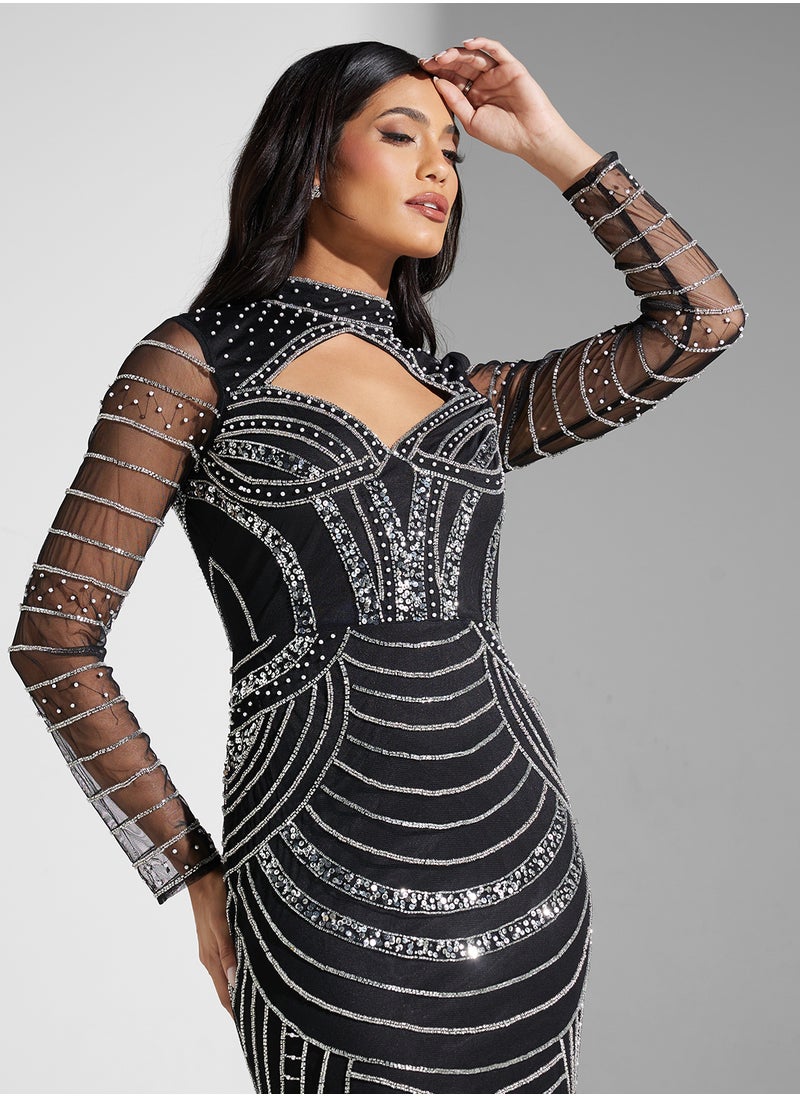 Namshi x Sweetheart Neckline Cutout Detail Beaded Evening Dress  - Image 3