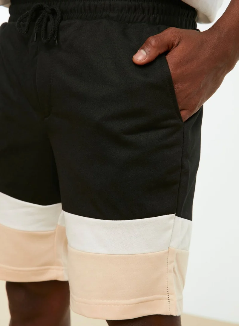 trendyol Regular Fit Essential Shorts