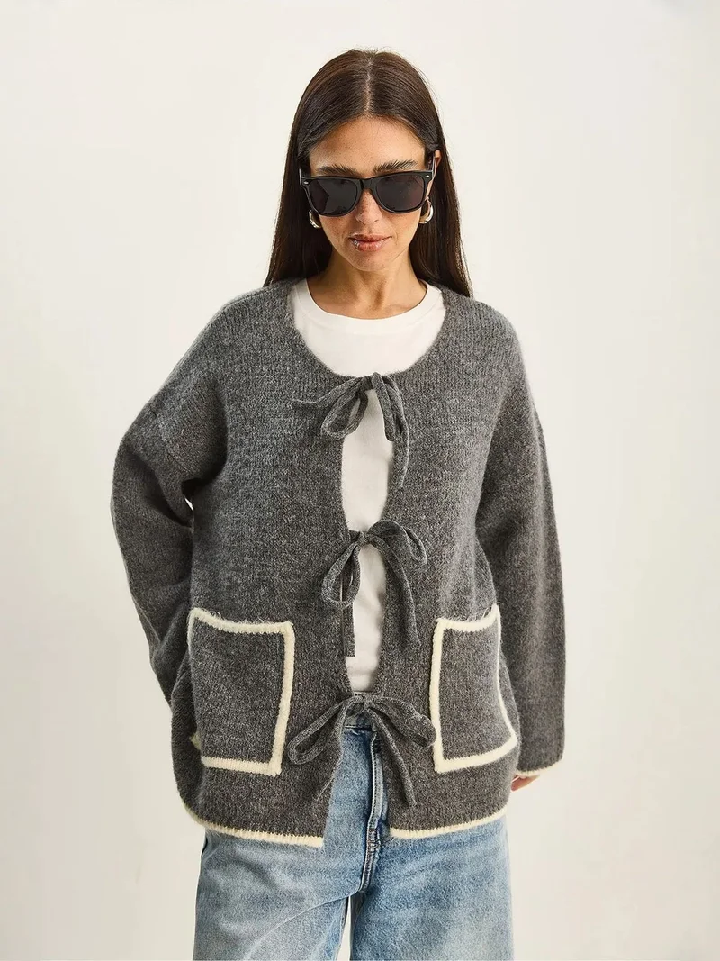 بيانكو لوتشي LUCCI Oversized Knit Cardigan with Tie Closure