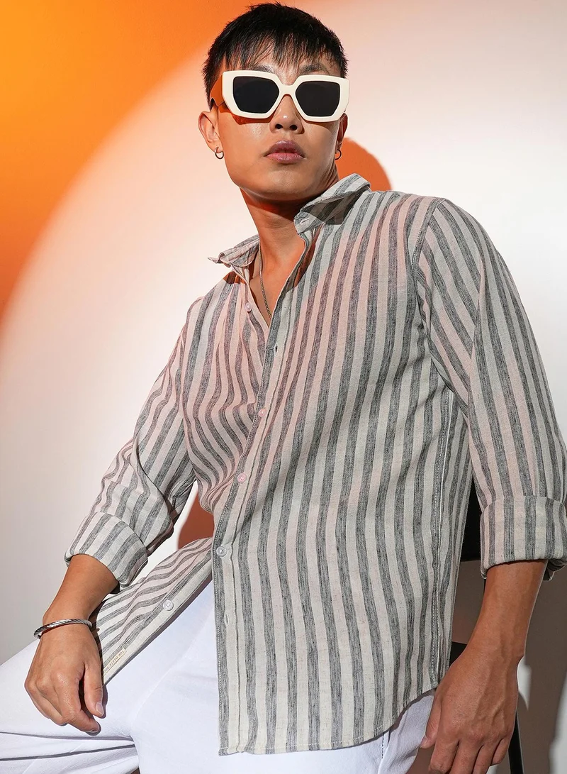 Campus Sutra Men's Charcoal Grey Heathered-Stripe Shirt