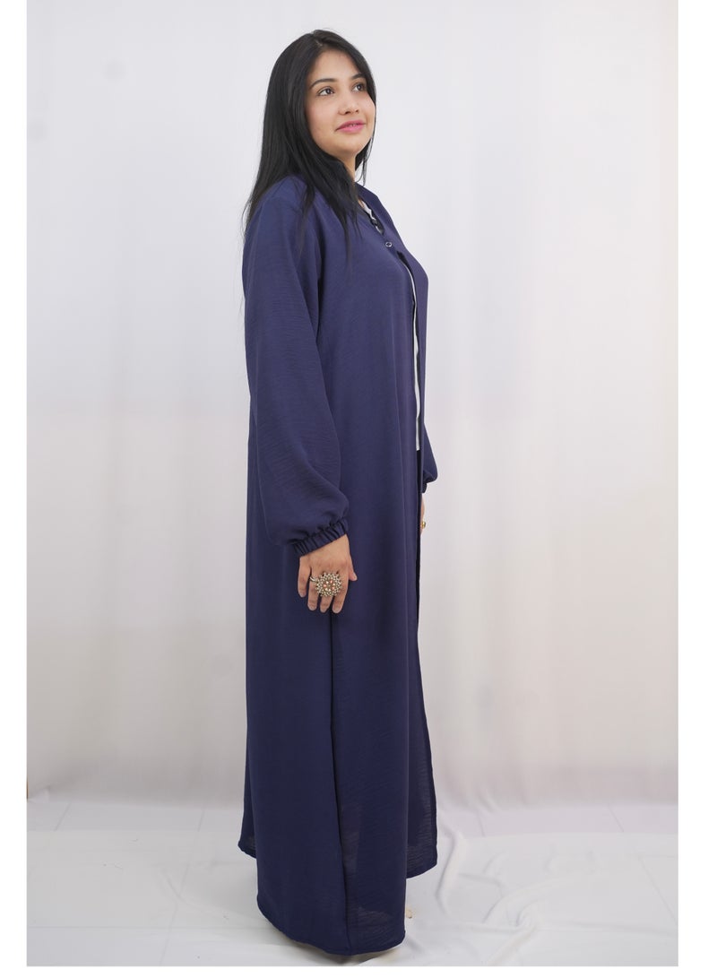 Al Batool Arabian Open Abaya of Stylish Cey Fabric with One-Button Closure - Image 3