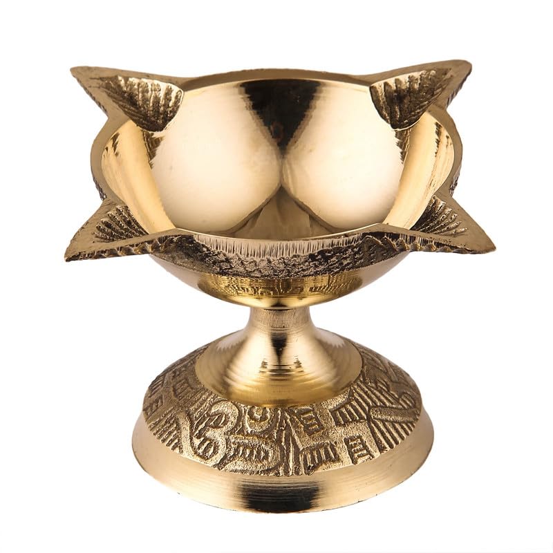 TORPPEZA Brass 4 Face Diya for Mandir Diwali Festival Oil Lamp Charmukhi Design for Daily Puja Temple Lighting Traditional Brass Lamp - Image 1