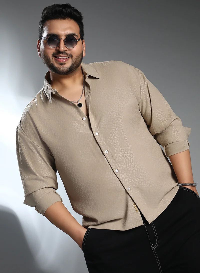 انستافاب بلس قميص رجالي مقاس كبير رمادي فاتح للملابس الكاجوال بياقة عريضة وأكمام طويلة عادية وإغلاق بأزرار