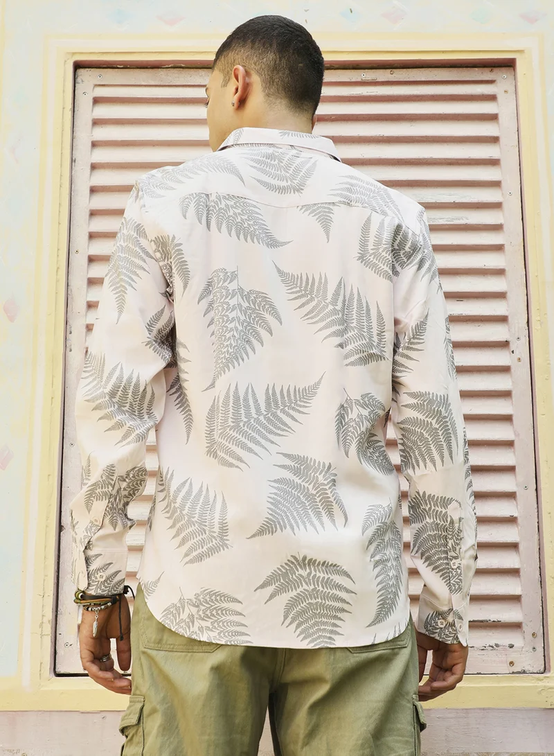Campus Sutra Campus Sutra Men's Light Pink & Dark Grey Contrast Fern Shirt For Casual Wear | Spread Collar | Long Sleeve | Button Closure | Heavy Rayon Shirts Crafted With Comfort Fit For Everyday Wear