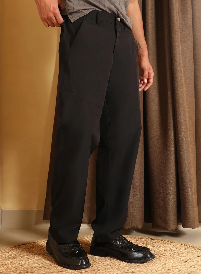 Campus Sutra Men's Onyx Black Panelled Straight-Fit Trousers بنطلونات|سادة|كاجوال|يومية|وشارعي