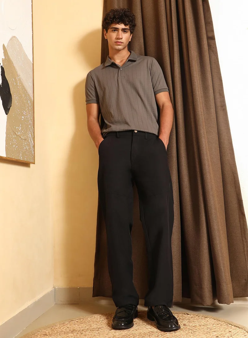 Campus Sutra Men's Onyx Black Panelled Straight-Fit Trousers بنطلونات|سادة|كاجوال|يومية|وشارعي