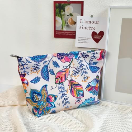 STARDW Aesthetic Floral Makeup Bag Cute Small Cosmetic Bags for Women Girls, Travel Toiletry Bag Large Capacity Zipper Makeup Pouch, Purse Organizer Pouches - Image 2
