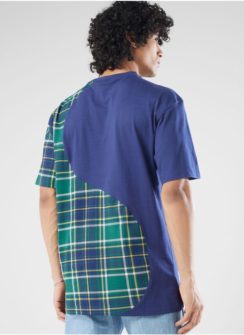 Karl Kani - Small Signature Wavy Block T-Shirt - Image 1