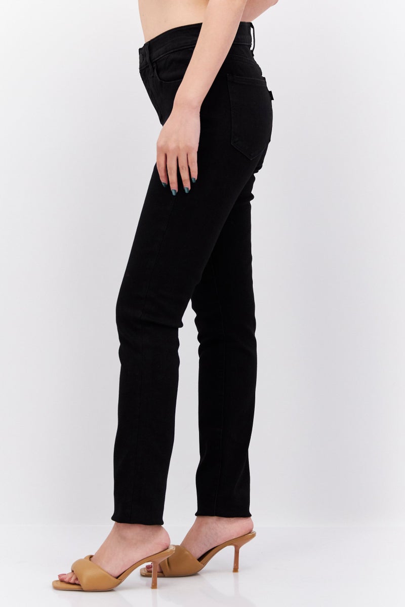 Levi's بنطال تشينو ضيق للنساء قابل للتمدد، أسود - Image 4