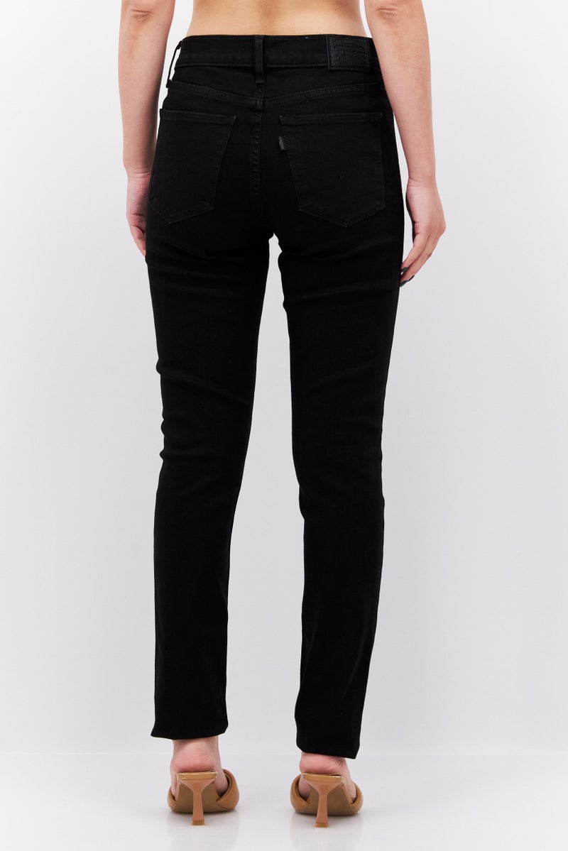 Levi's بنطال تشينو ضيق للنساء قابل للتمدد، أسود - Image 2