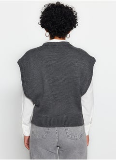trendyol Regular Fit Sweater Vest  - Image 5