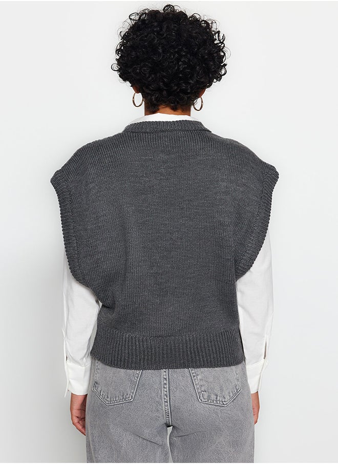 trendyol - Regular Fit Sweater Vest - Image 1