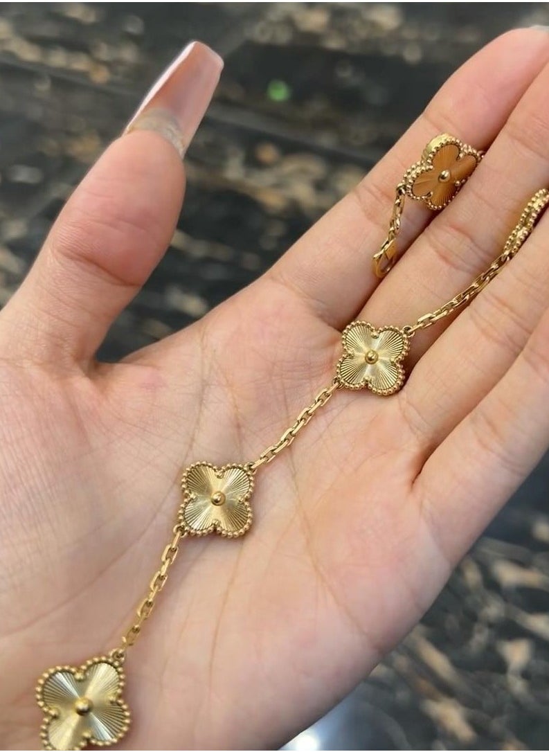 Van - Women's four-leaf clover five-flower bracelet gold laser style - Image 1