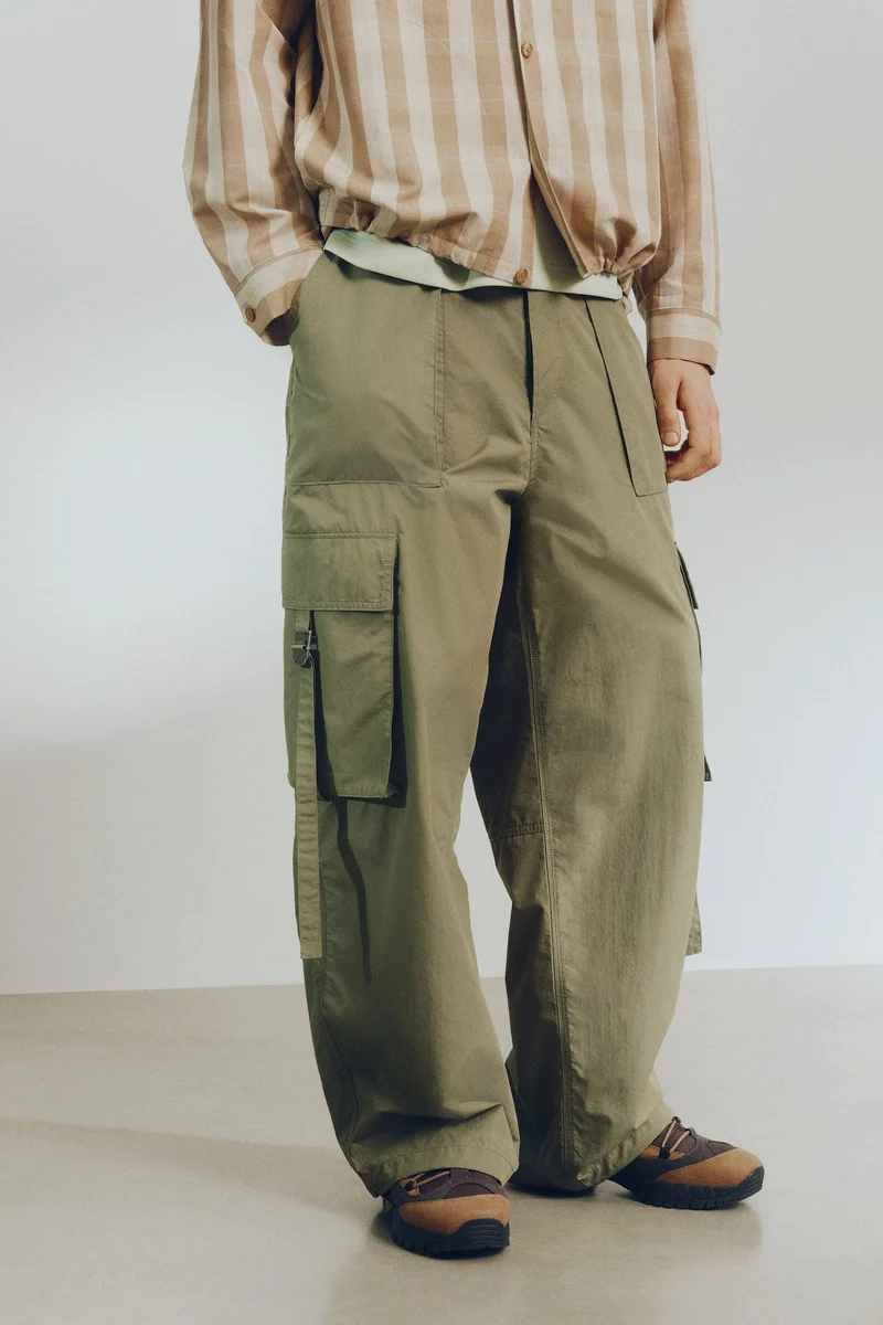 H&M Loose Fit Cargo trousers